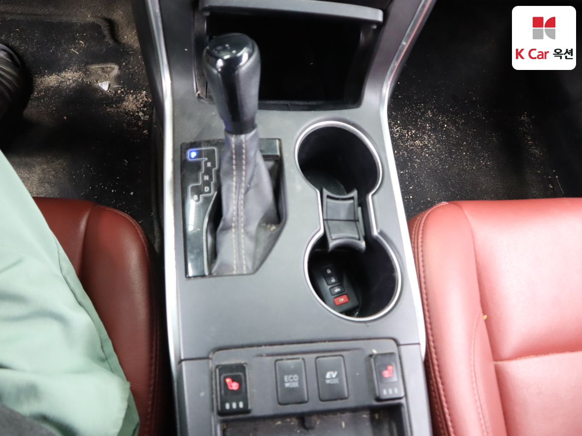 Toyota Camry - 16