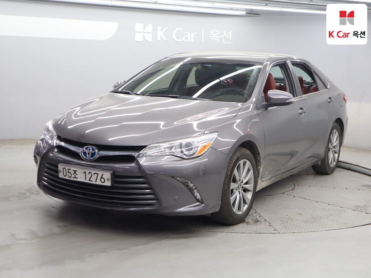 Toyota Camry - 1