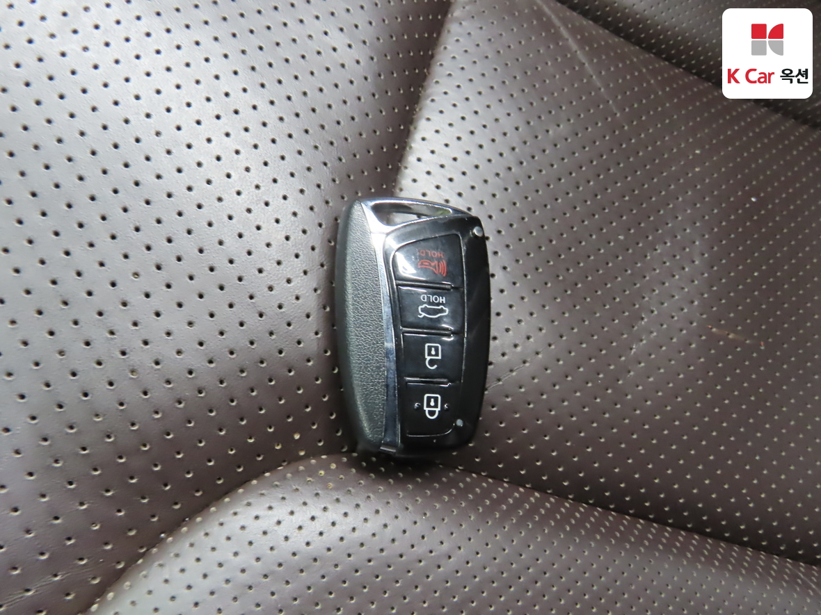 Hyundai AZERA - 18