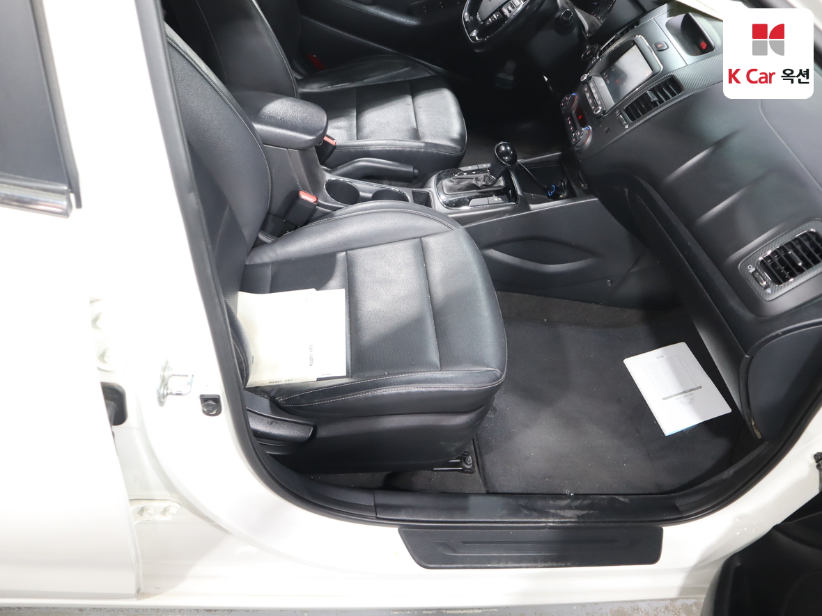 Kia K3 - 31