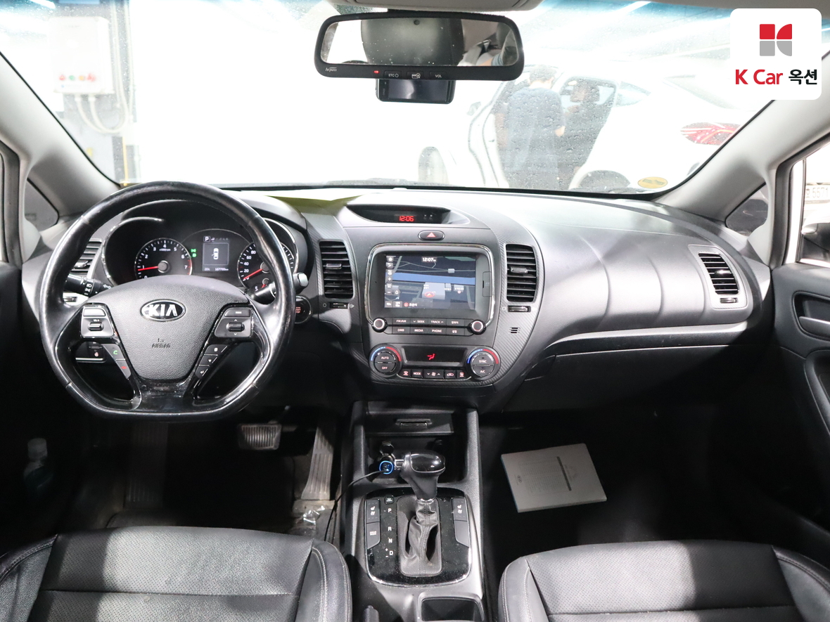 Kia K3 - 3