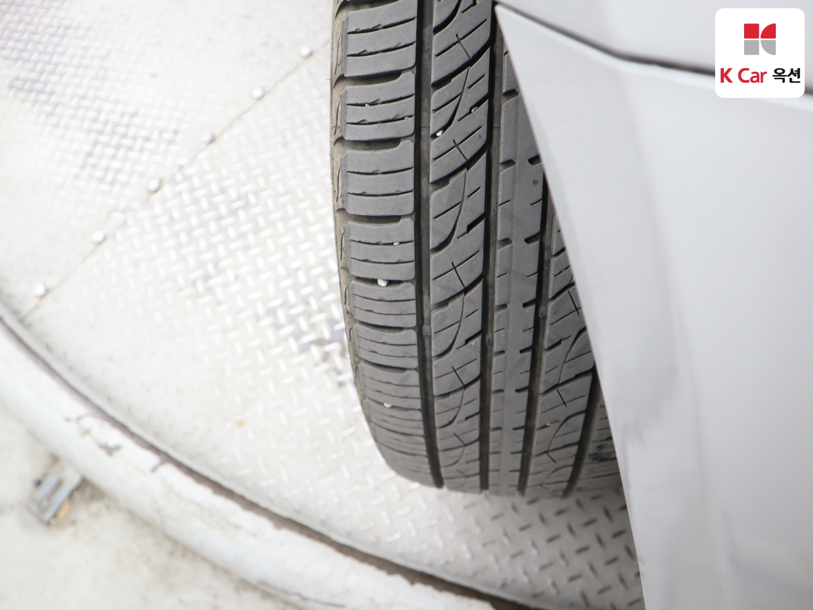 Hyundai Santa Fe 2011 - Image 31