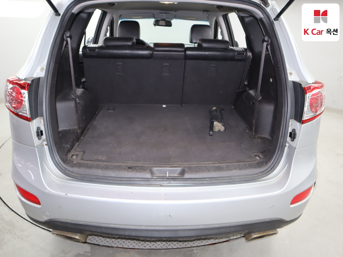 Hyundai Santa Fe 2011 - Image 24