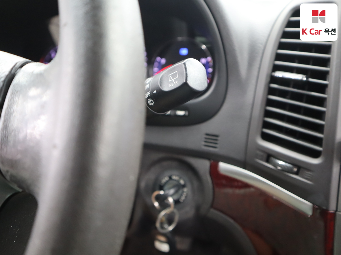 Hyundai Santa Fe 2011 - Image 11