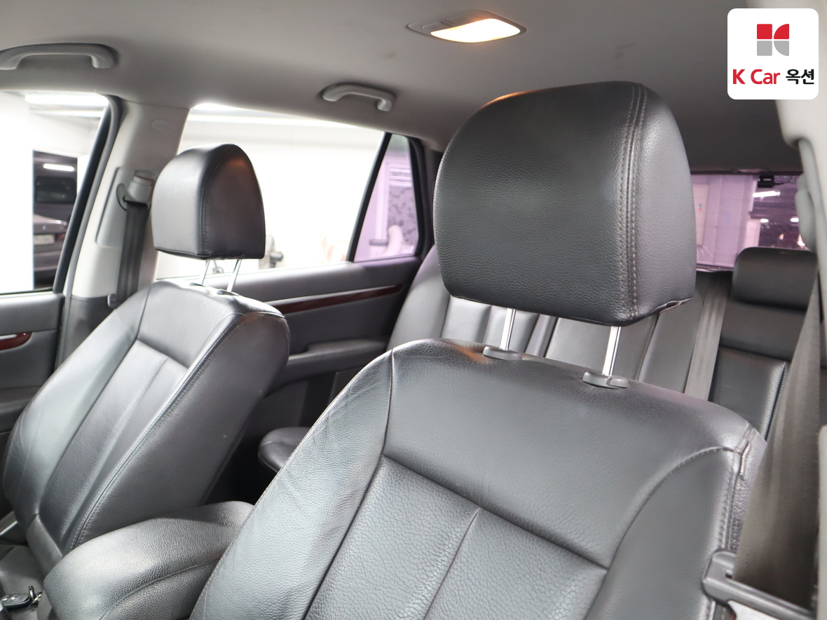 Hyundai Santa Fe 2011 - Image 18