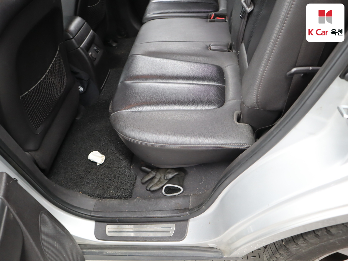 Hyundai Santa Fe 2011 - Image 22