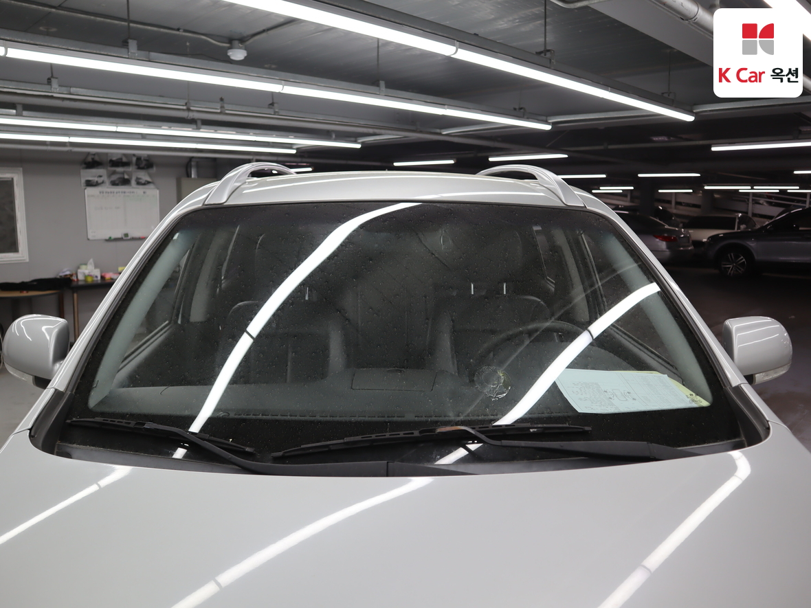 Hyundai Santa Fe 2011 - Image 33