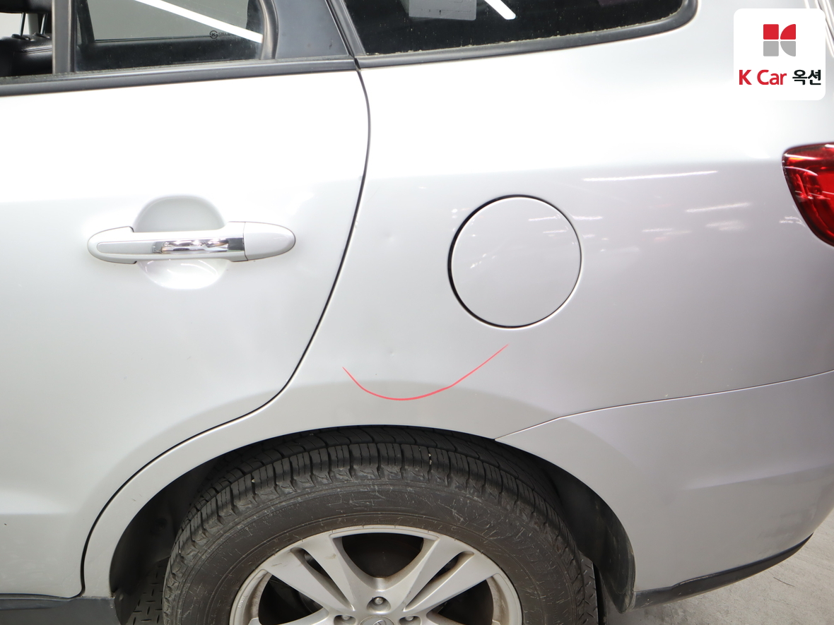 Hyundai Santa Fe 2011 - Image 38