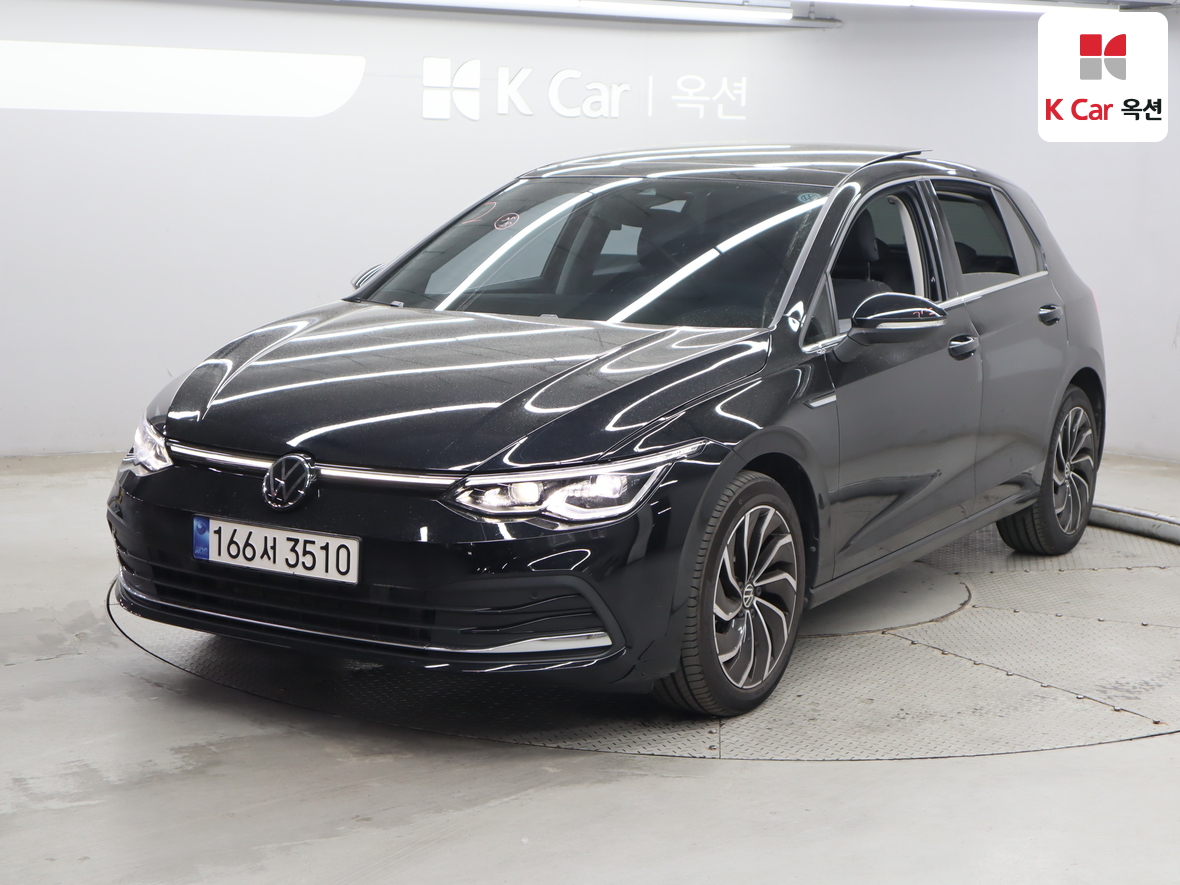Volkswagen Golf - 1