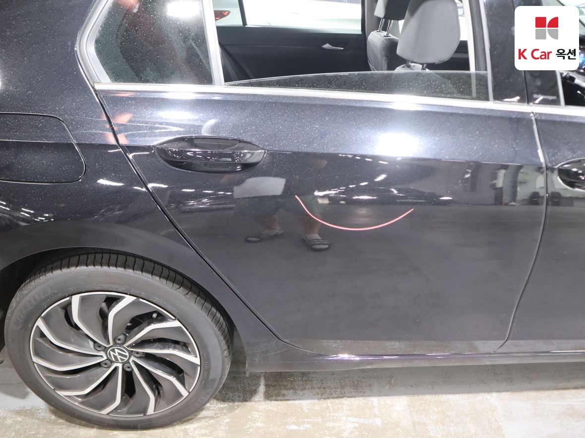 Volkswagen Golf - 38