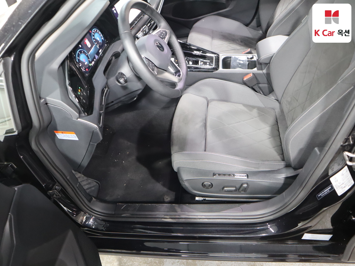 Volkswagen Golf - 18