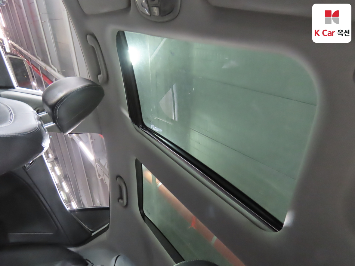 Kia K5 2012 - Image 22