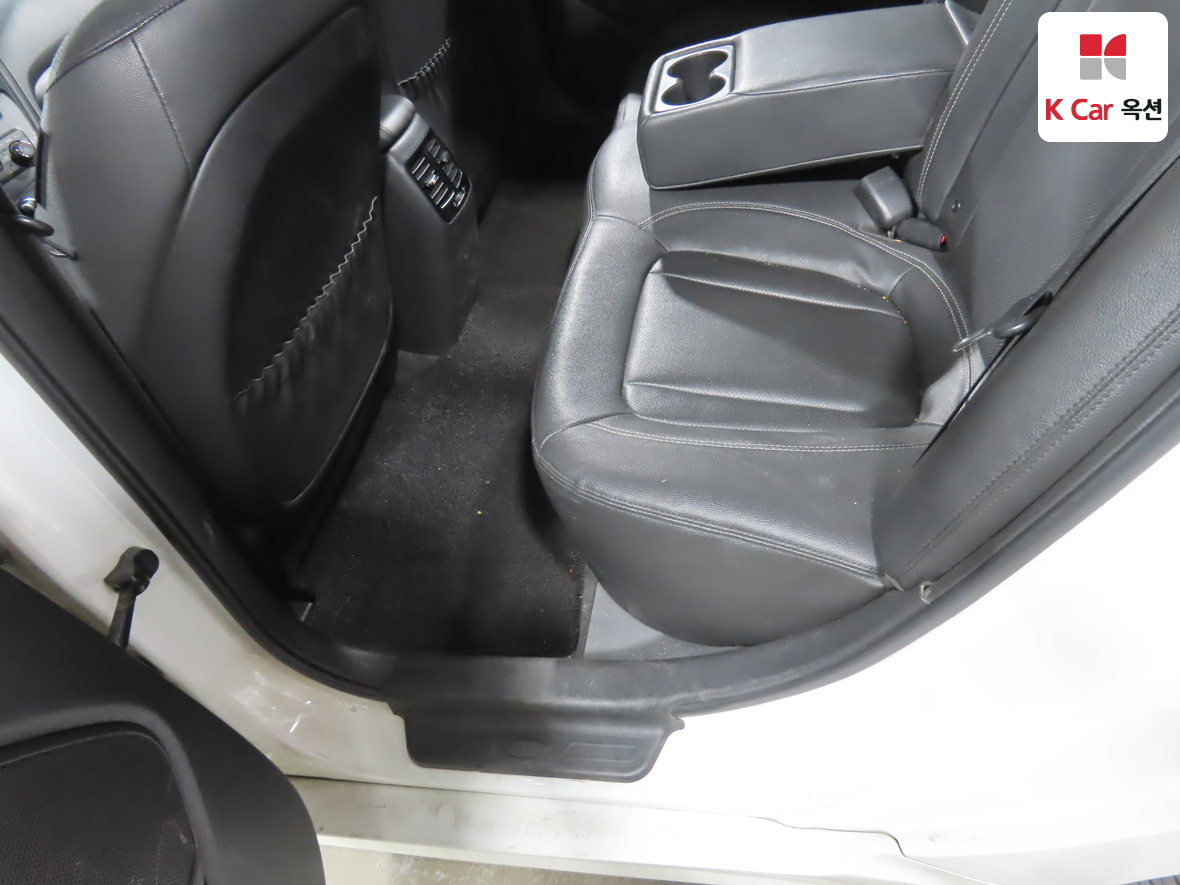 Kia K5 2012 - Image 26