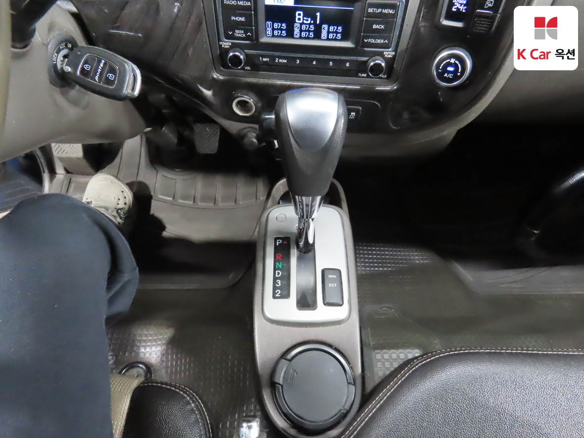 Hyundai Porter - 17