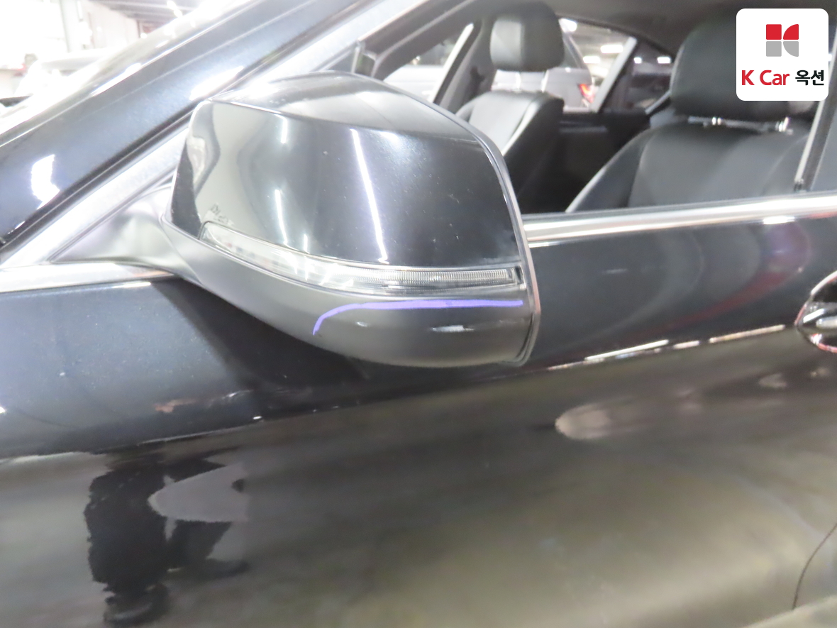 BMW 5 Series - 40