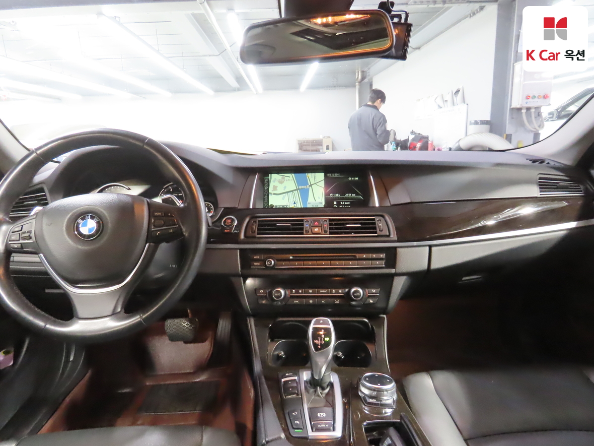 BMW 5 Series - 3