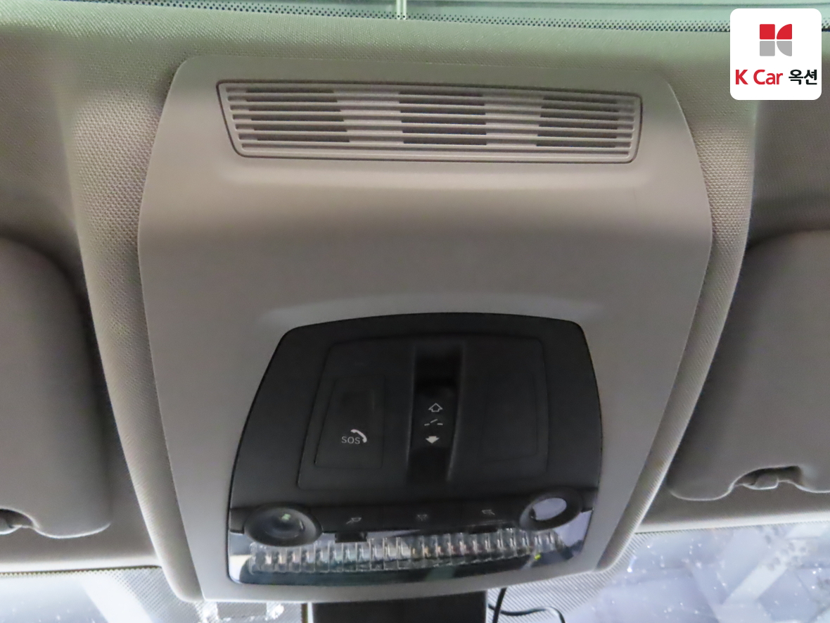 BMW 5 Series - 12