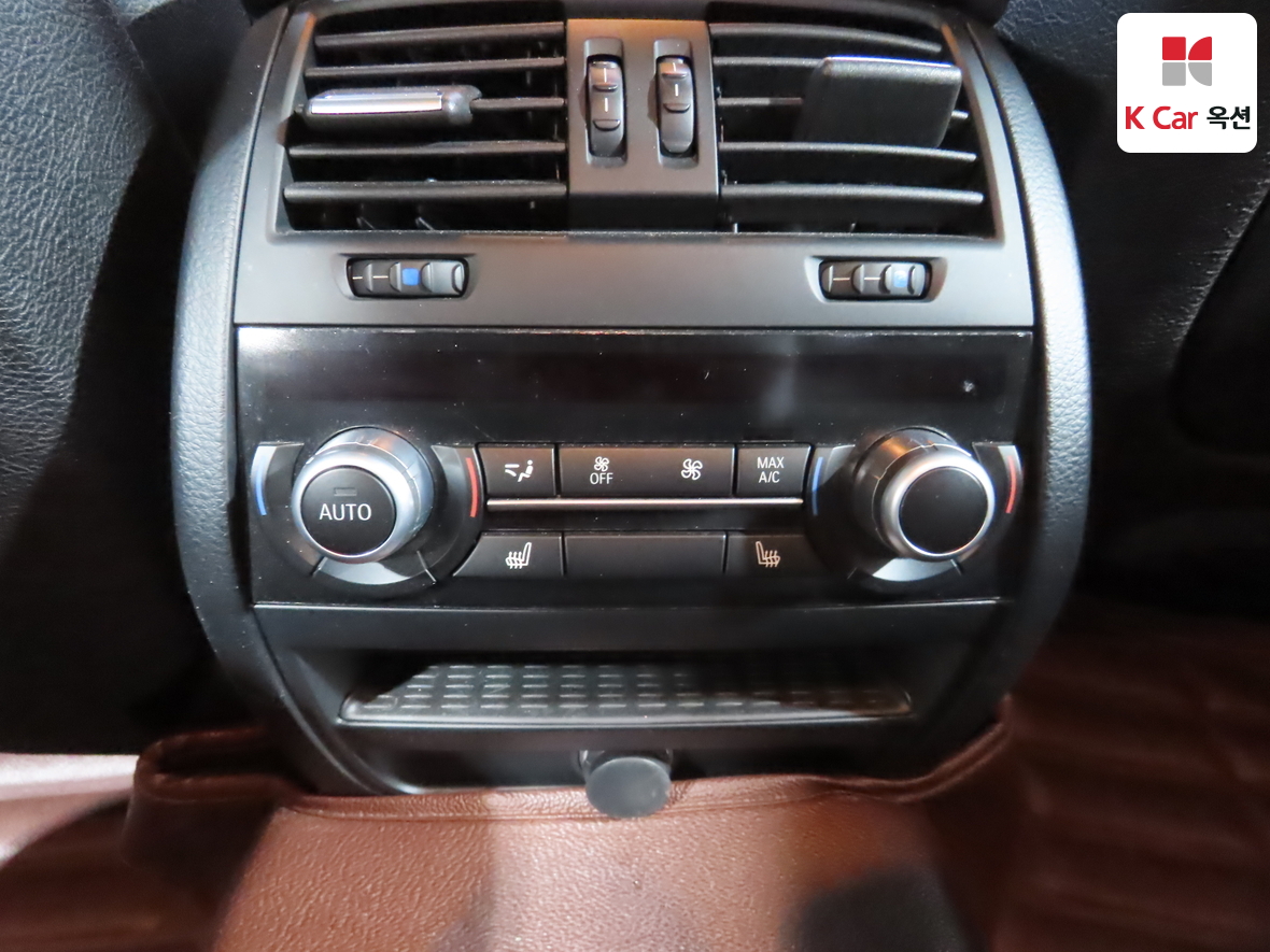BMW 5 Series - 26