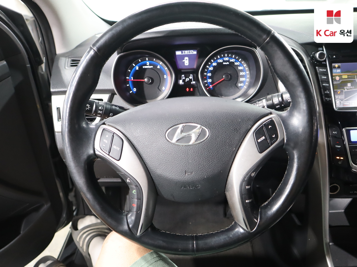 Hyundai i30 - 10