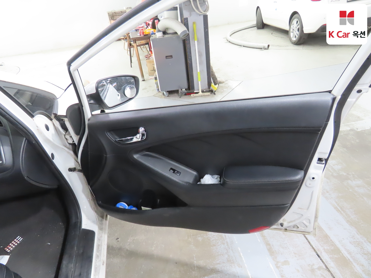 기아자동차 K3 2013 - 이미지 32