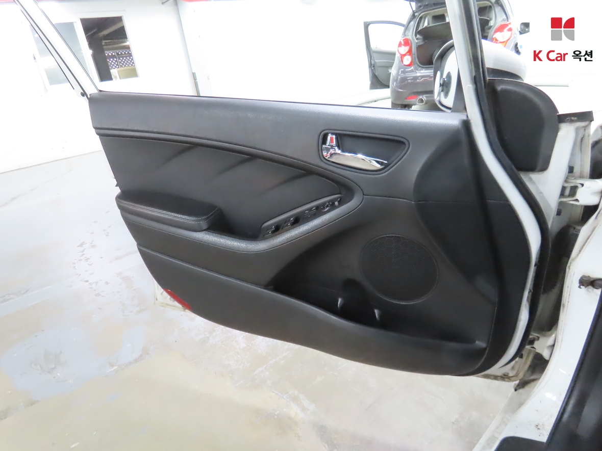 기아자동차 K3 2013 - 이미지 8