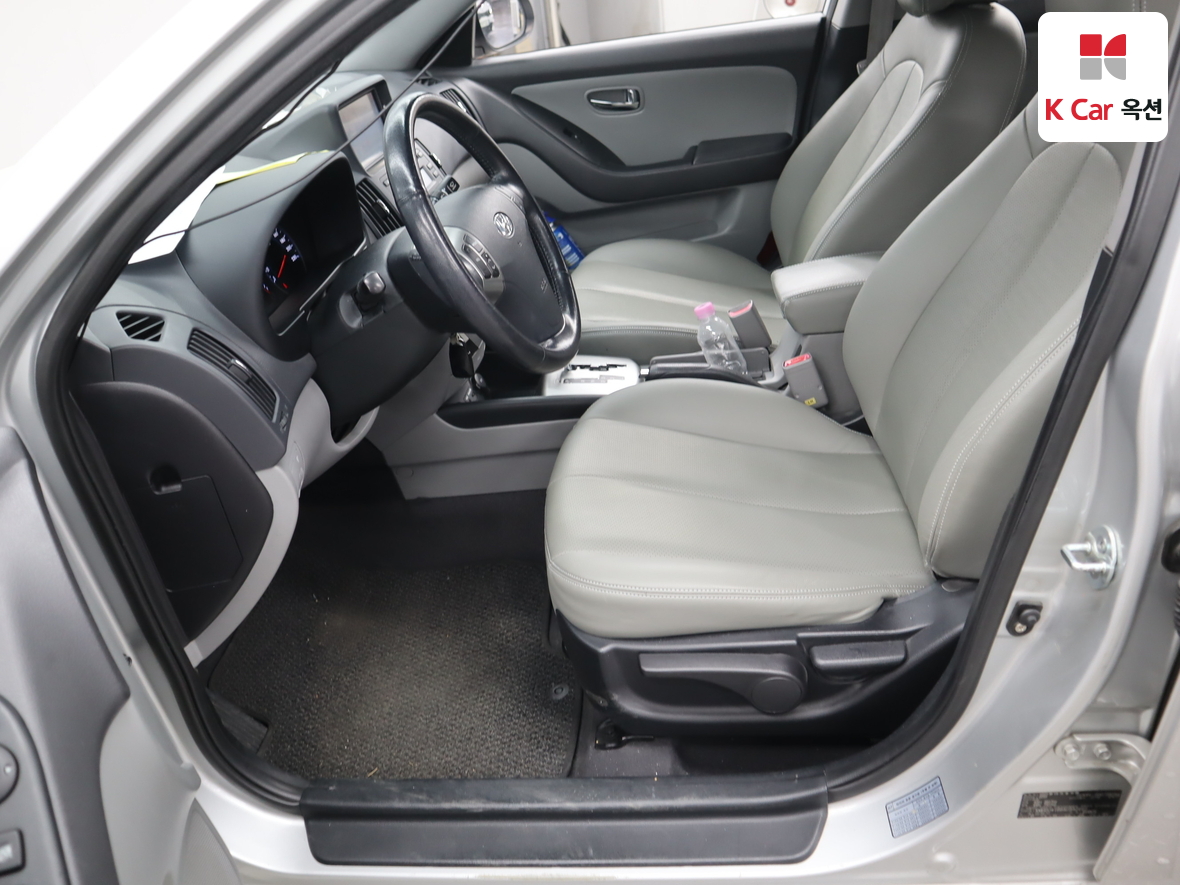 Hyundai Elantra - 18