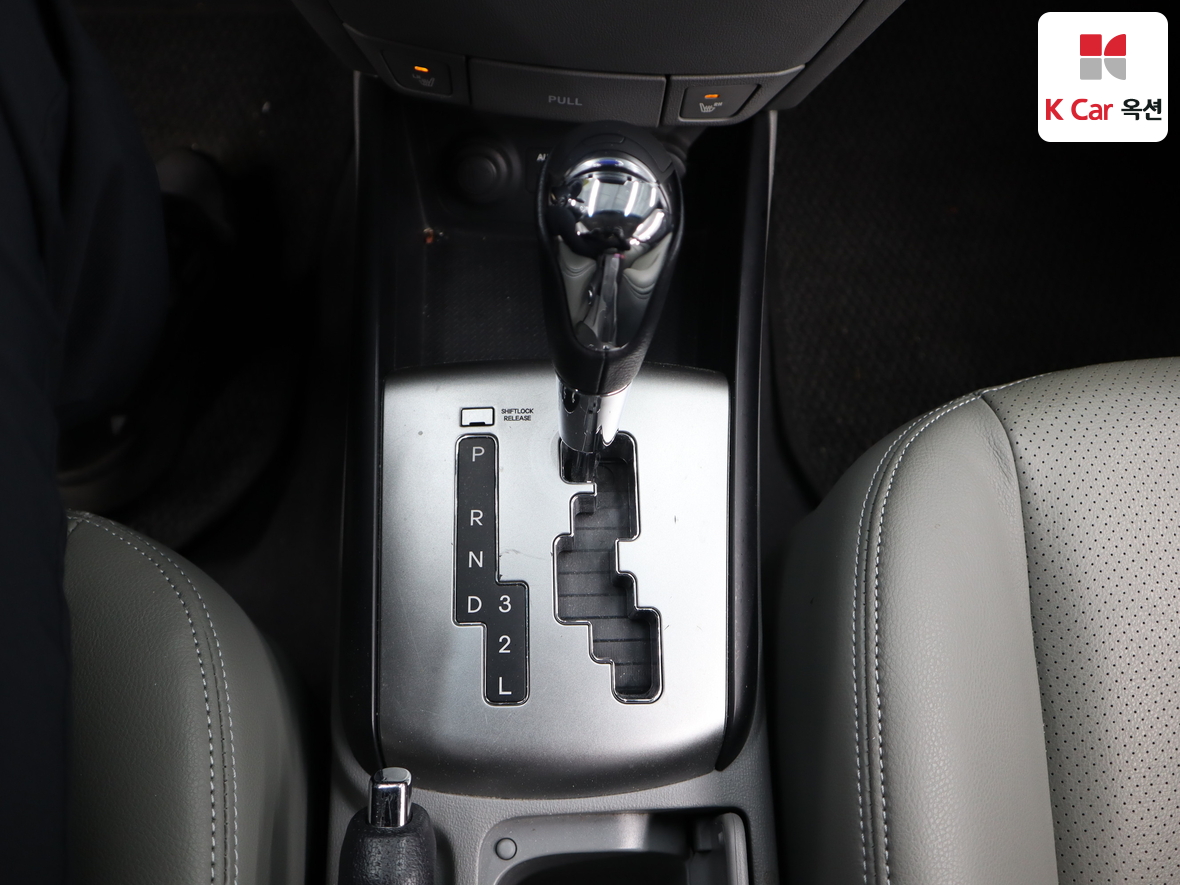 Hyundai Elantra - 17