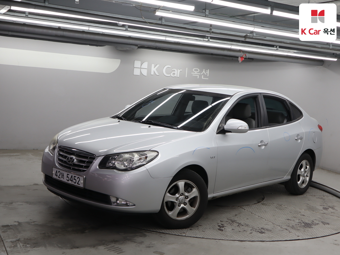 Hyundai Elantra - 1