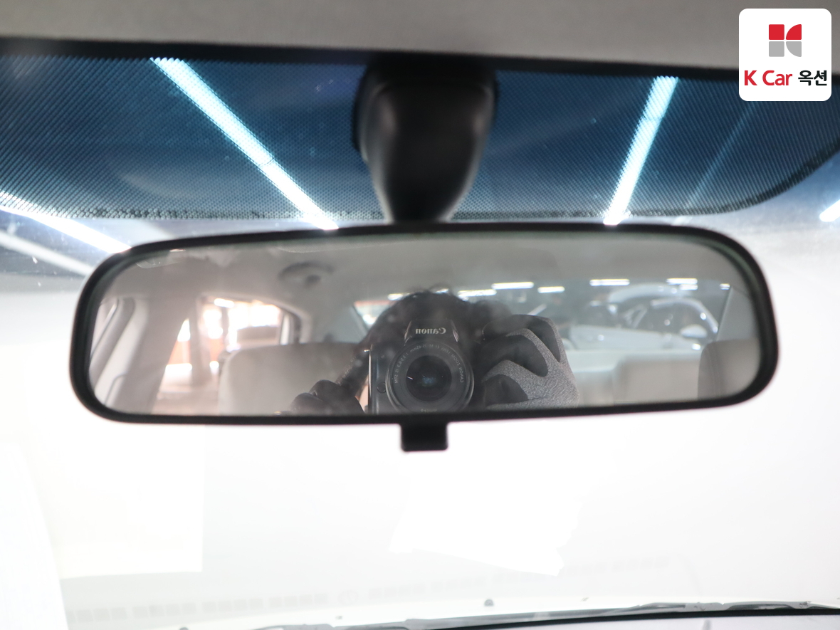 Hyundai Elantra - 13