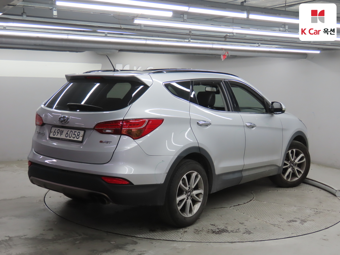 Hyundai Santa Fe - 2