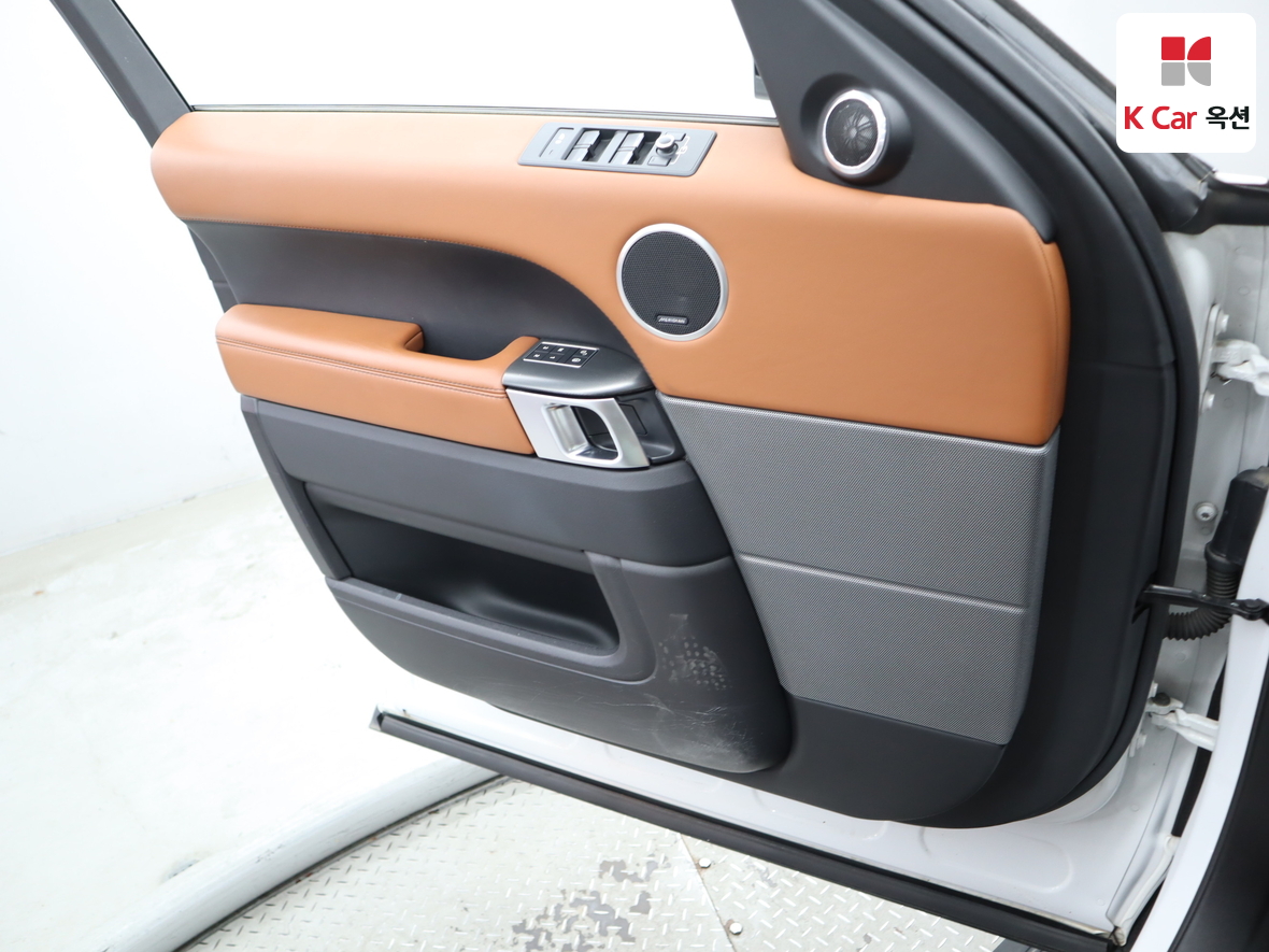 Land Rover Range Rover - 8