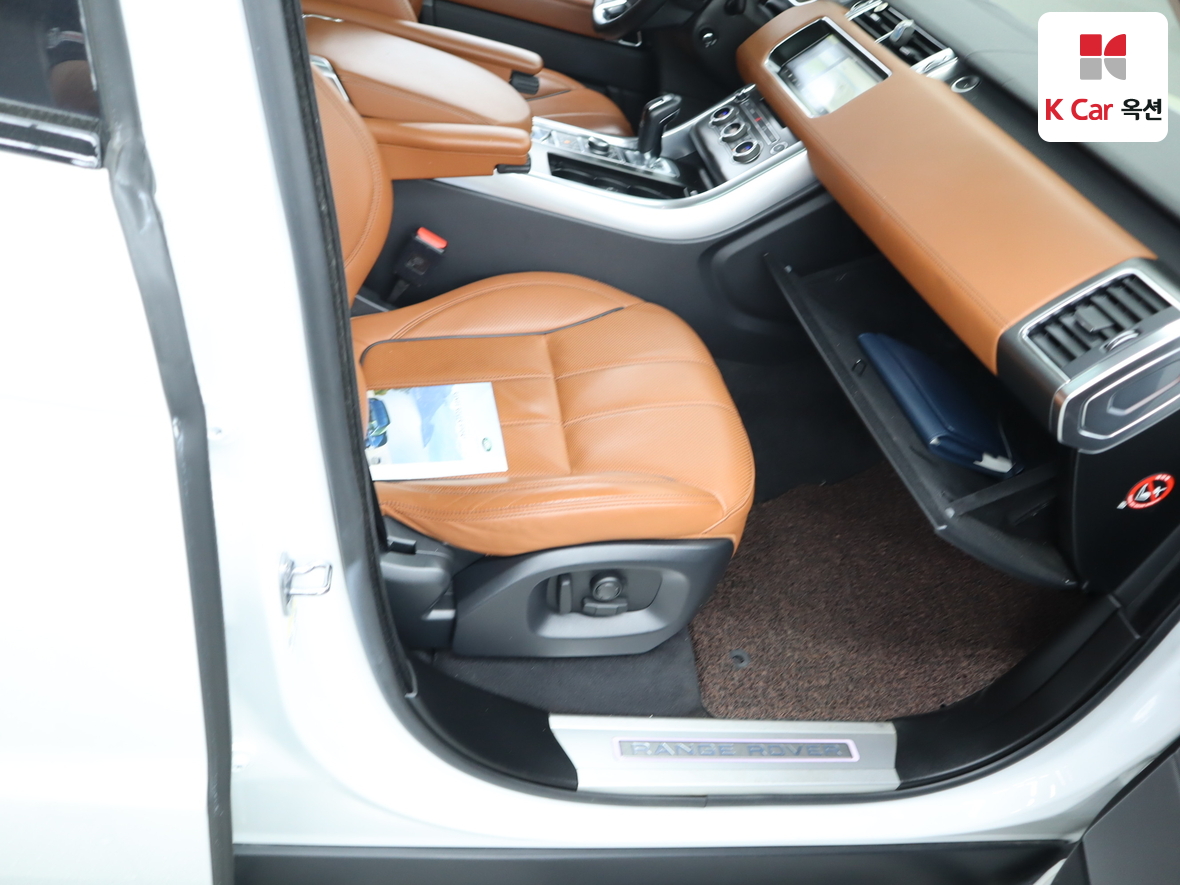 Land Rover Range Rover - 31