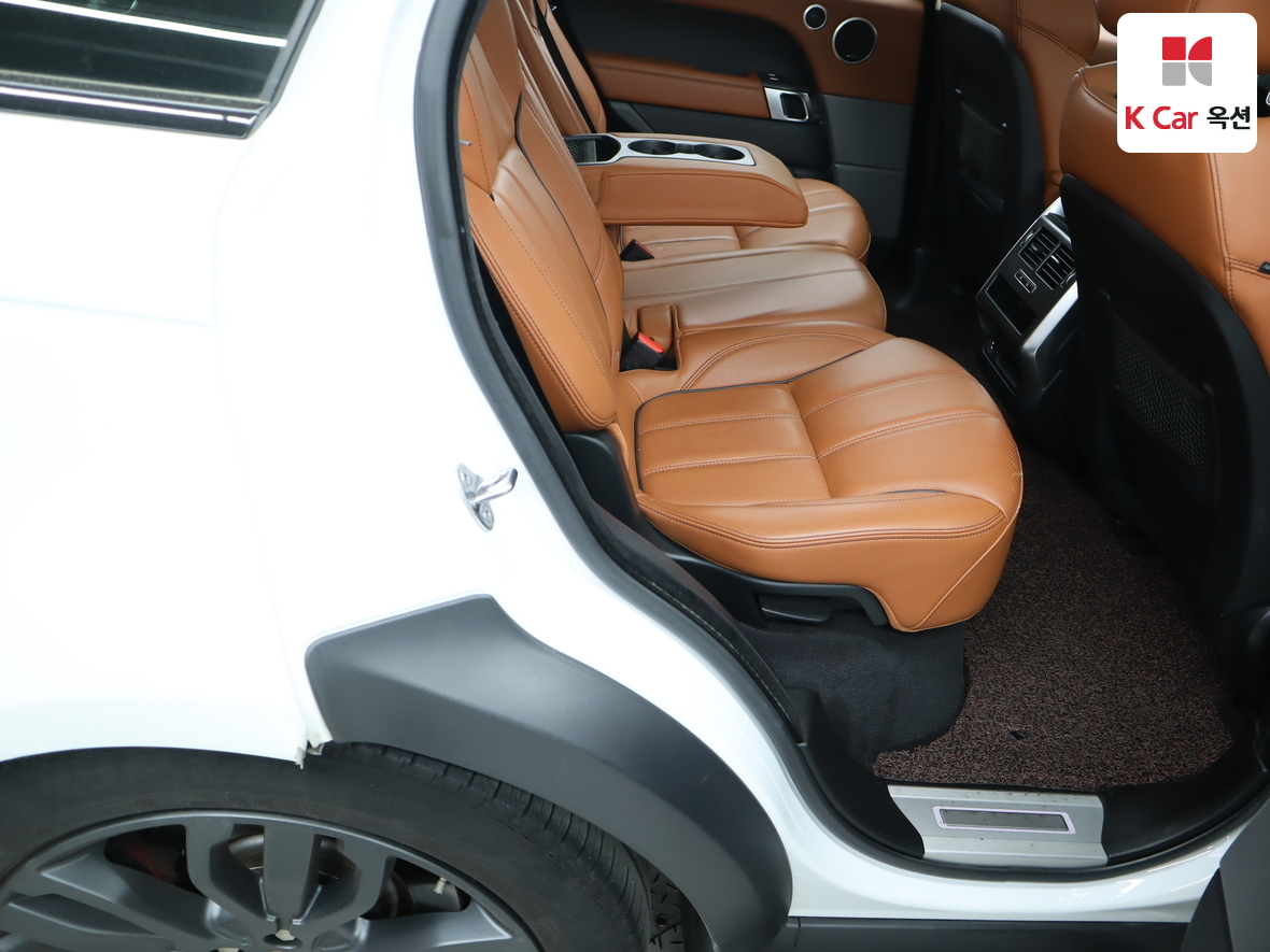 Land Rover Range Rover - 29