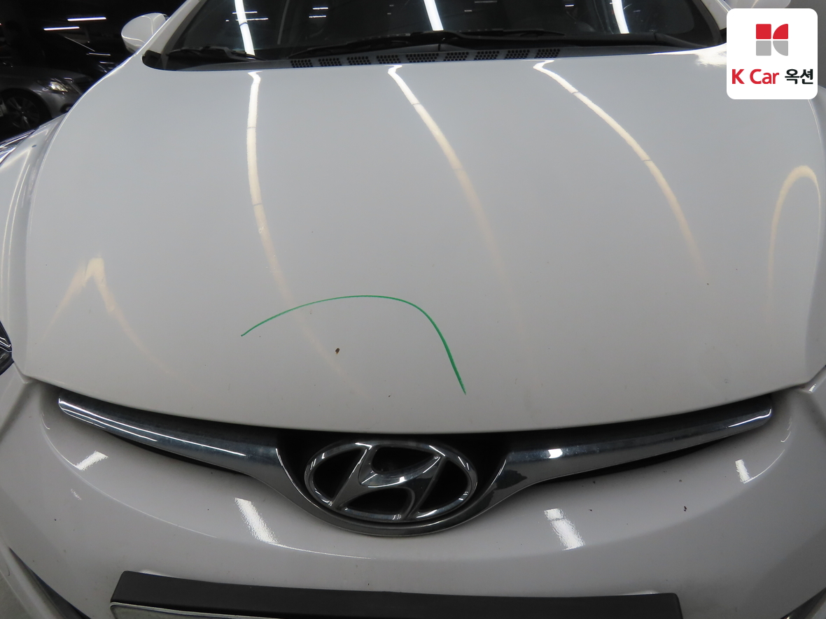 Hyundai Elantra - 37