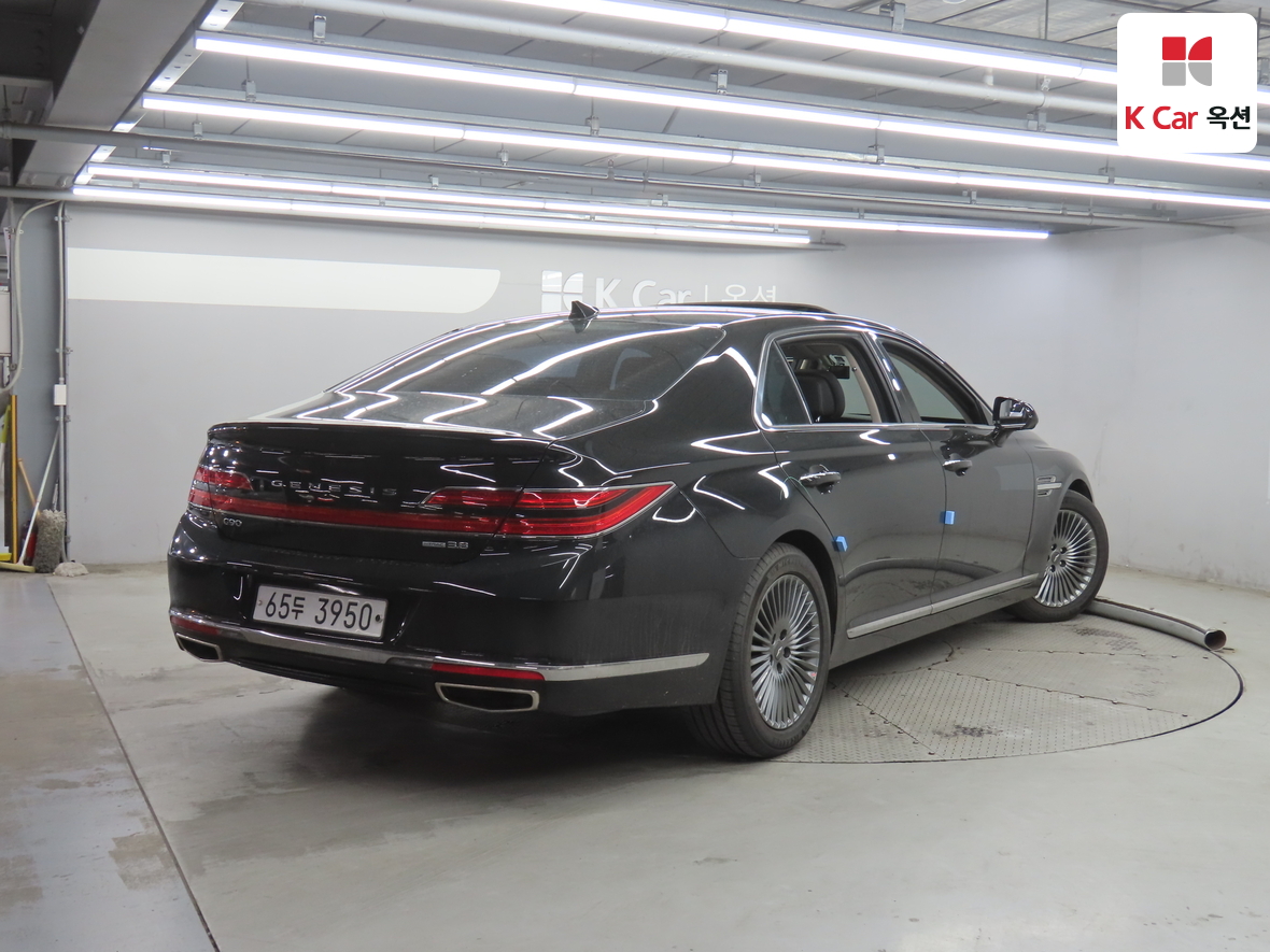 Genesis G90 - 2