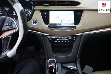 2018 - cadillac xt5