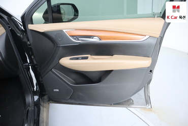 2018 - cadillac xt5