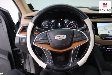 2018 - cadillac xt5