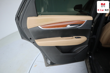 2018 - cadillac xt5