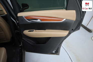 2018 - cadillac xt5