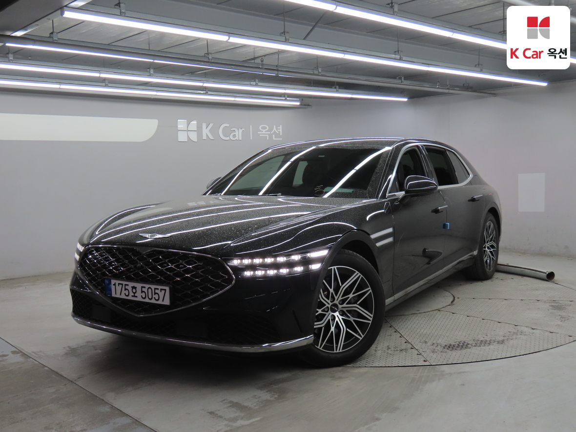 Genesis G90 - 1