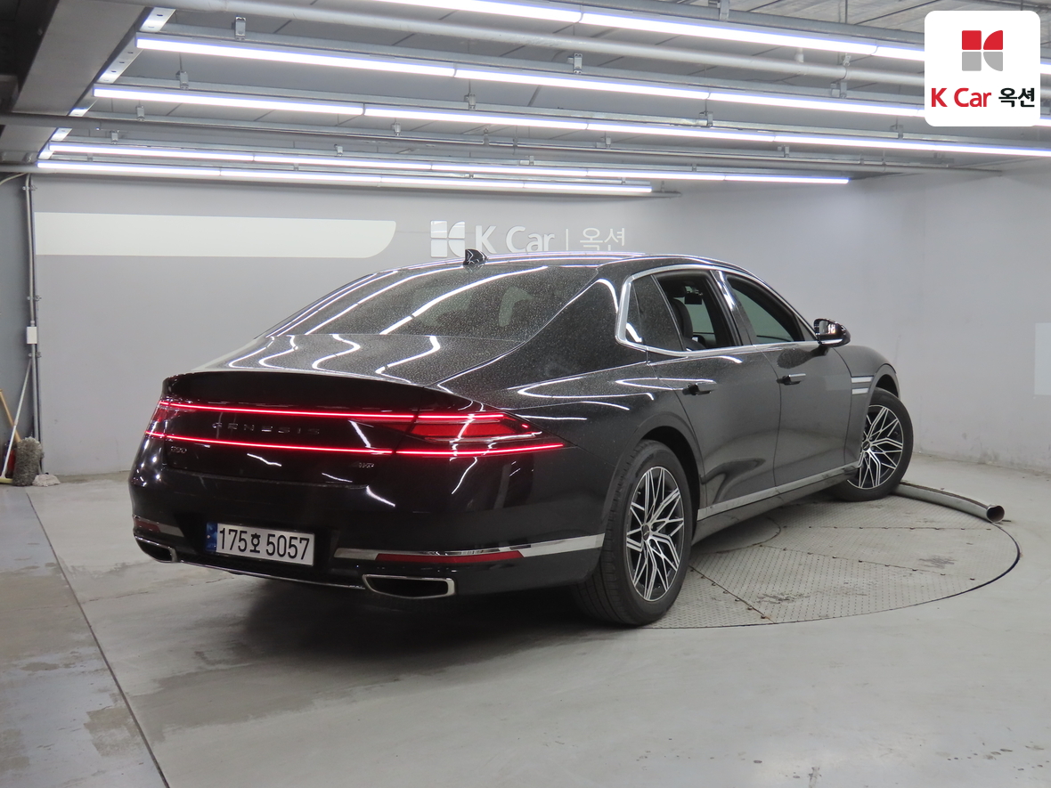 Genesis G90 - 2