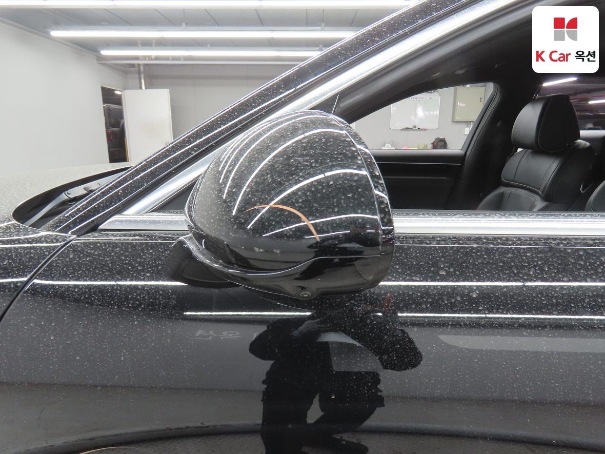 Genesis G90 - 38