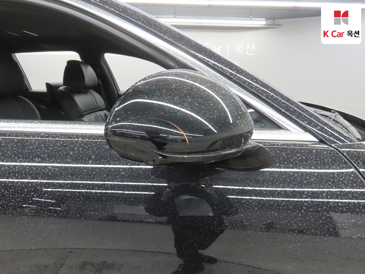 Genesis G90 - 41