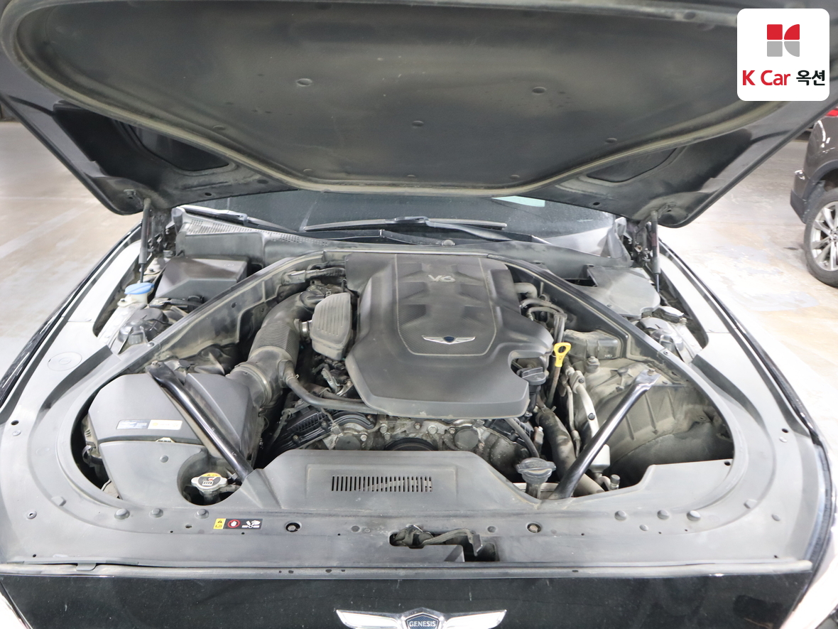 Genesis G80 - 32