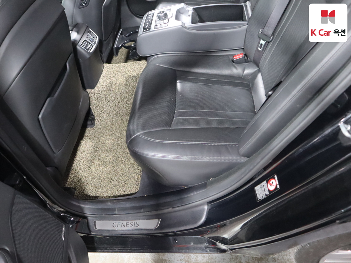 Genesis G80 - 22