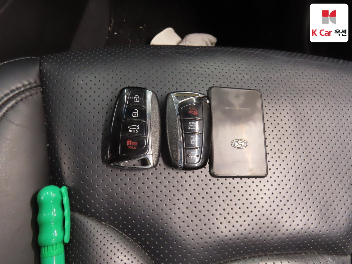 Hyundai AZERA - 17