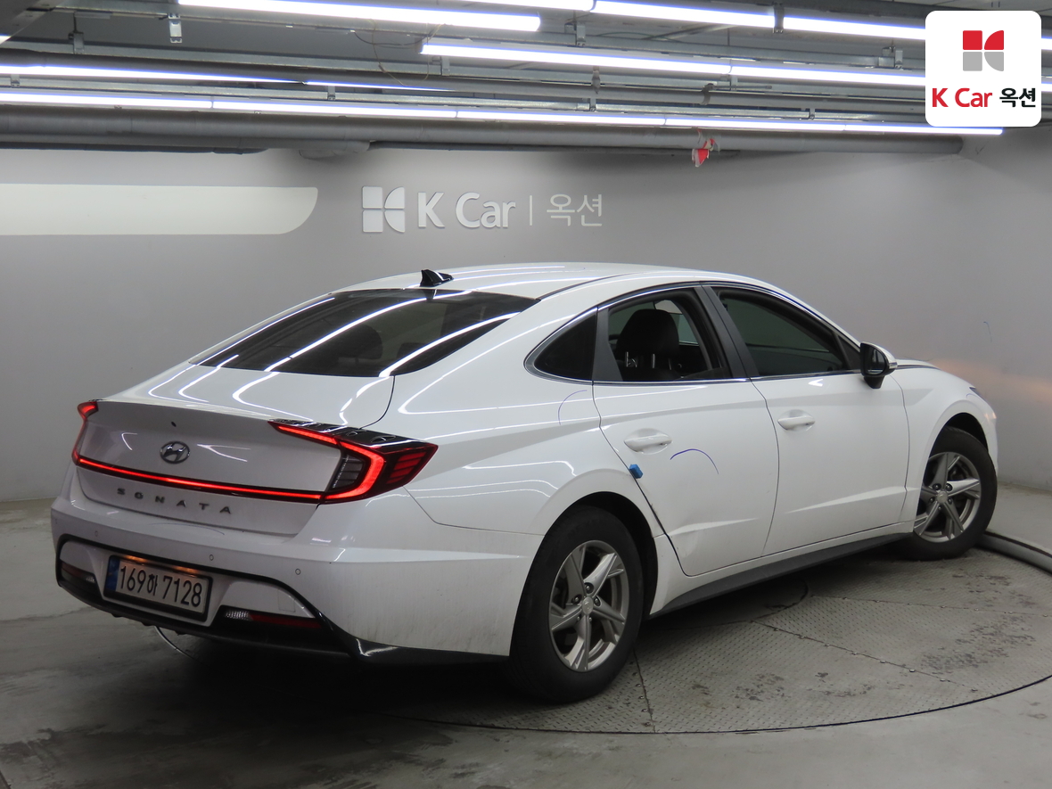 Hyundai Sonata - 2