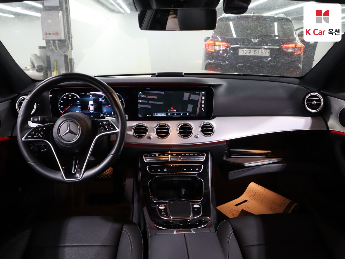 مرسيدس بنز إي كلاس 2021 - صورة 3