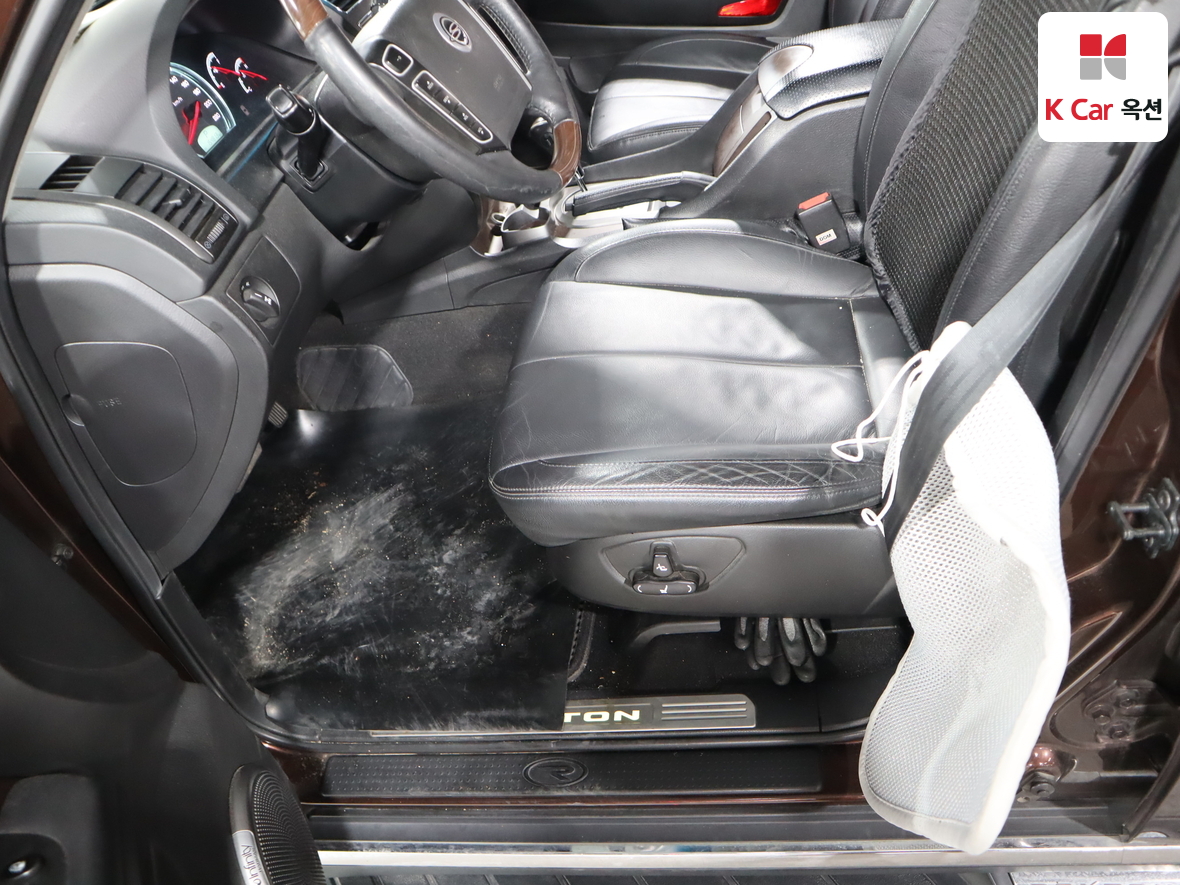 KG Mobility Rexton 2014 - Image 18